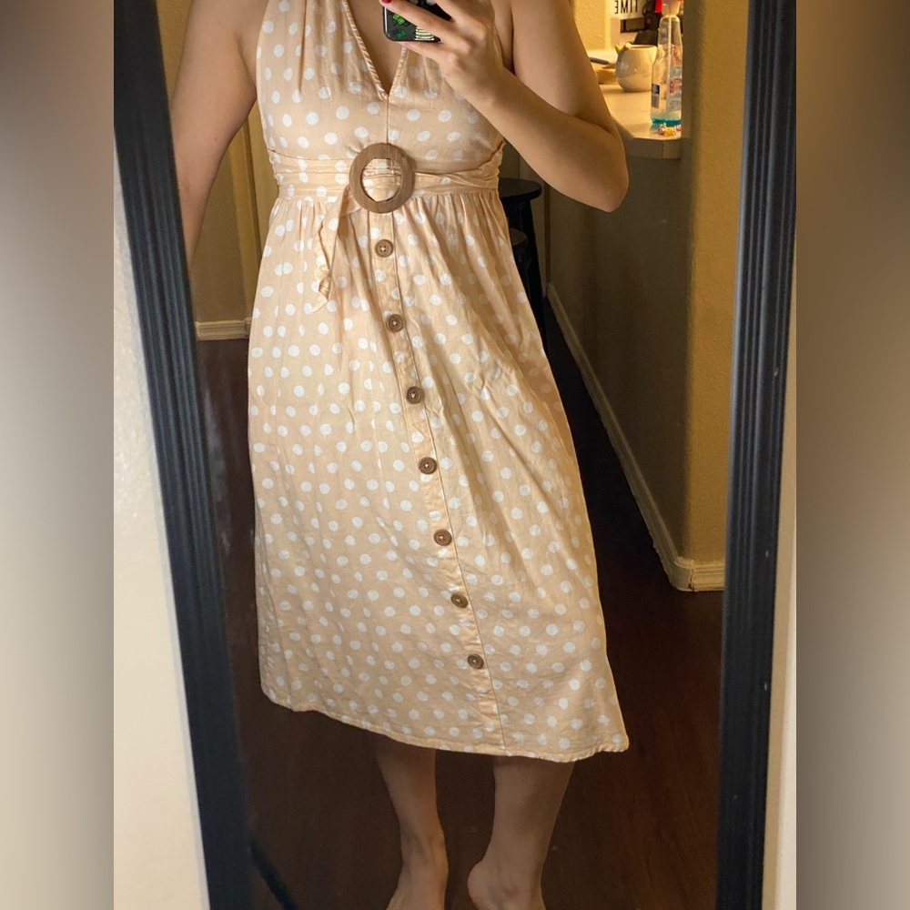 Medium dress with belt included